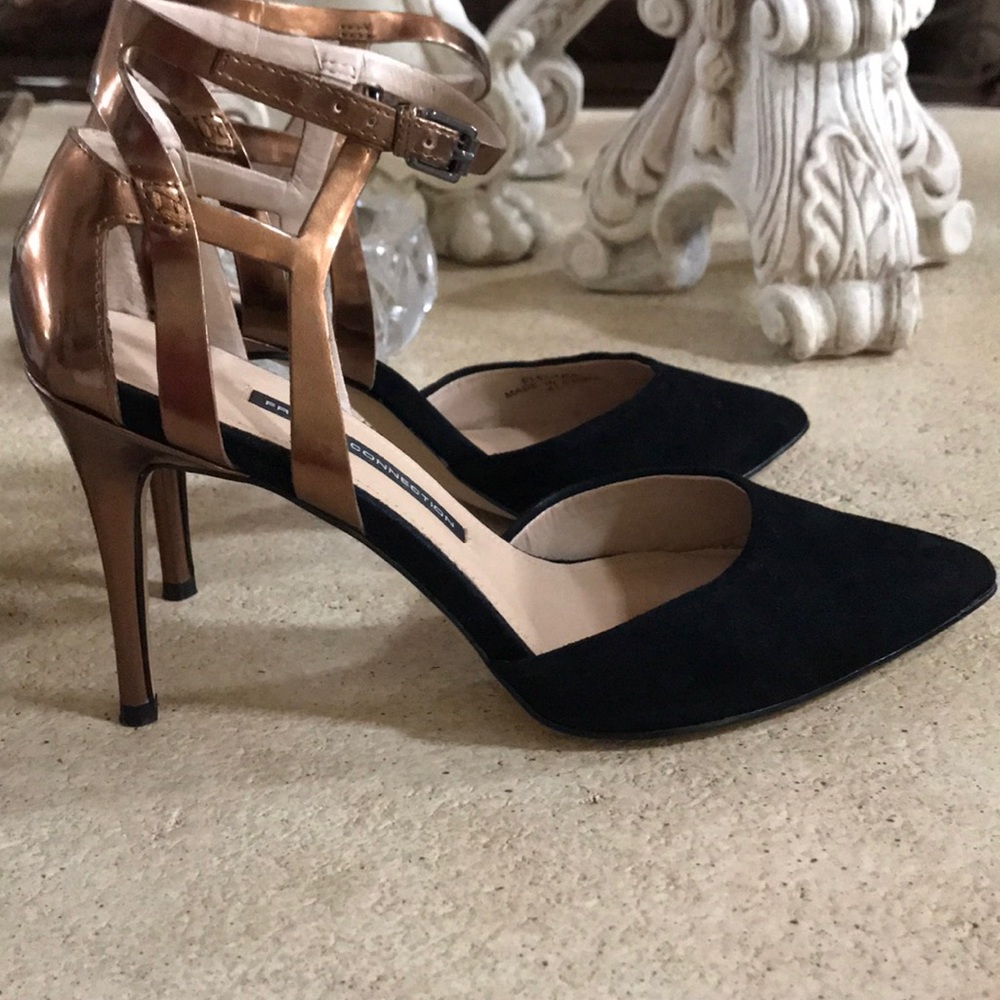 Shoes - Picture 6 of 8